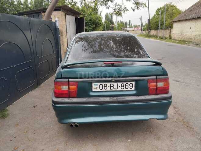 Opel Vectra 1995, 333,000 km - 2.0 l - Balakən