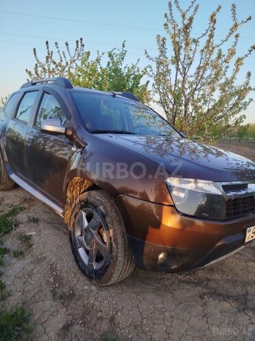 Renault Duster 2013, 197,760 km - 2.0 l - Quba