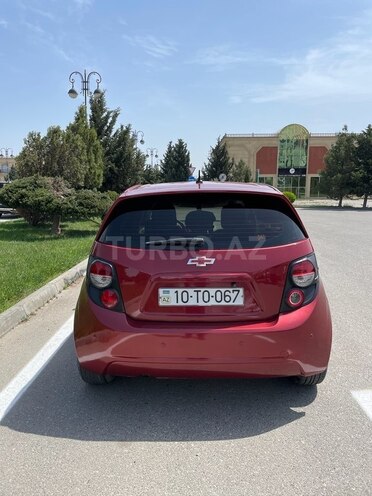 Chevrolet Aveo-5