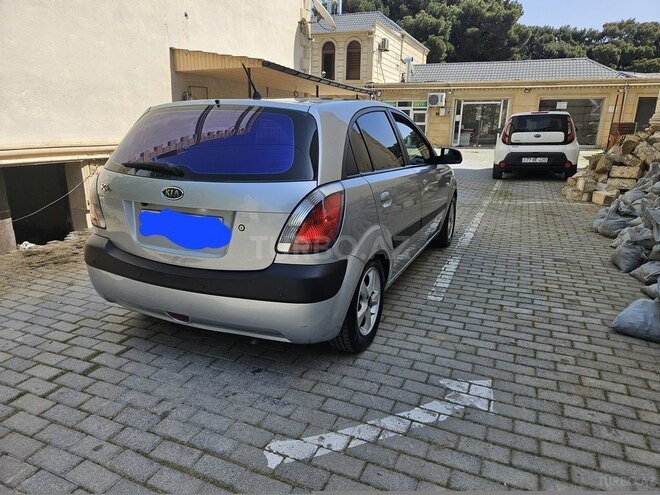 Kia Rio 2006, 237,000 km - 1.4 l - Biləsuvar