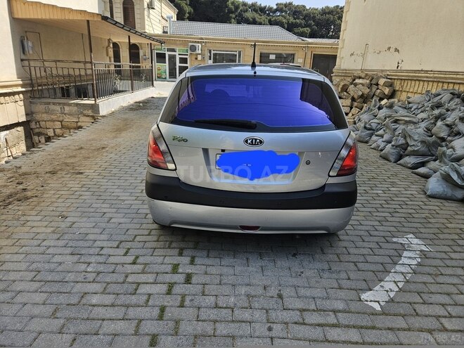 Kia Rio 2006, 237,000 km - 1.4 l - Biləsuvar