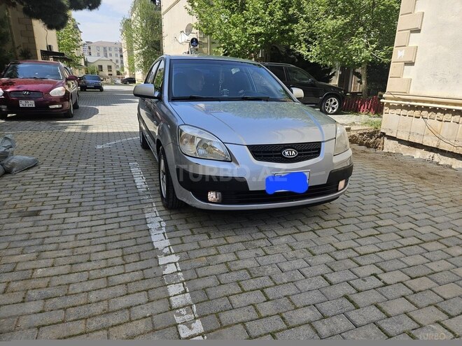 Kia Rio 2006, 237,000 km - 1.4 l - Biləsuvar
