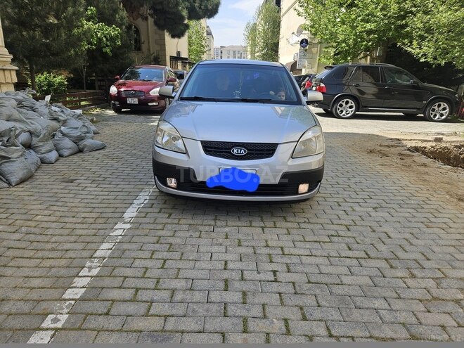 Kia Rio 2006, 237,000 km - 1.4 l - Biləsuvar
