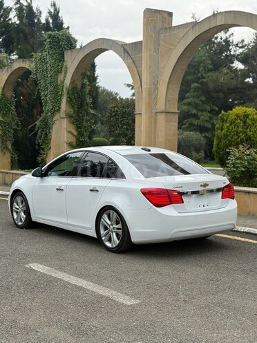 Chevrolet Cruze 2015, 22,530 km - 1.4 l - Qazax