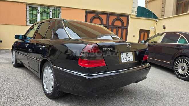 Mercedes C 230 1998, 220,000 km - 2.3 l - Bakı