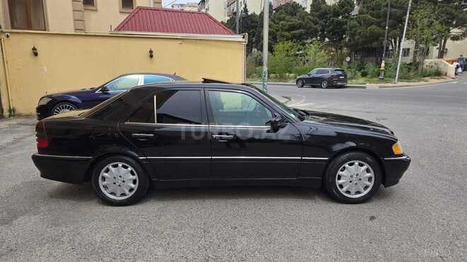 Mercedes C 230 1998, 220,000 km - 2.3 l - Bakı