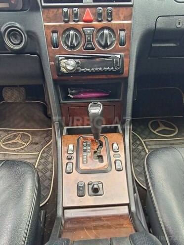 Mercedes C 230 1998, 220,000 km - 2.3 l - Bakı