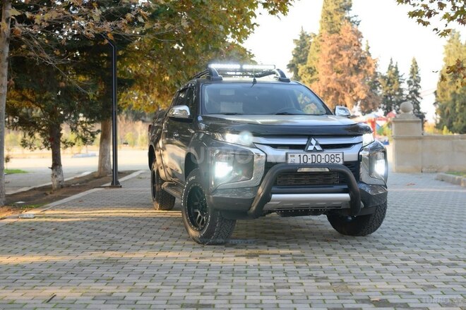 Mitsubishi L200 2023, 20,000 km - 2.5 l - Bakı