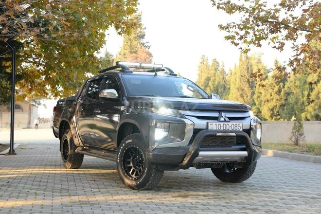 Mitsubishi L200 2023, 20,000 km - 2.5 l - Bakı