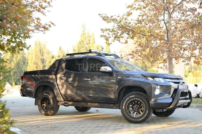 Mitsubishi L200 2023, 20,000 km - 2.5 l - Bakı