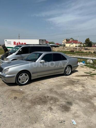 Mercedes E 240 2000, 360,000 km - 2.4 l - Bakı