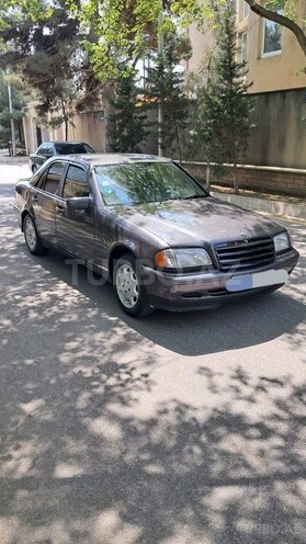 Mercedes C 220 d 1994, 123,456 km - 2.2 l - Bakı