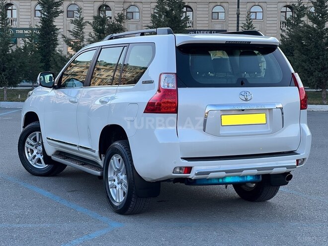 Toyota Land Cruiser Prado 2011, 197,000 km - 4.0 l - Bakı