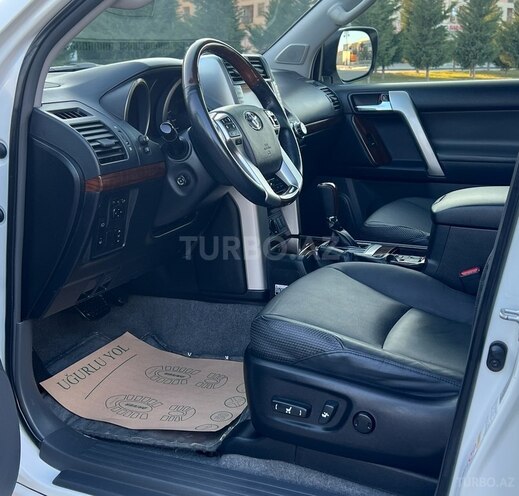 Toyota Land Cruiser Prado 2011, 197,000 km - 4.0 l - Bakı