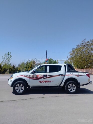 Mitsubishi L200 2007, 342,000 km - 2.5 l - Naxçıvan