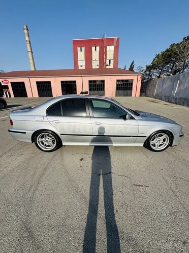 BMW 525 2001, 268,000 km - 2.5 l - Bakı