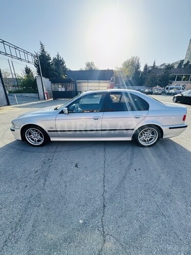 BMW 525 2001, 268,000 km - 2.5 l - Bakı