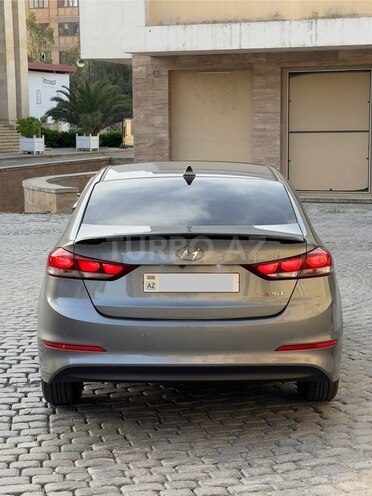 Hyundai Avante 2015, 187,700 km - 1.6 л - Bakı