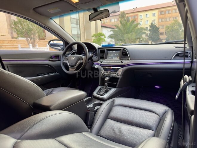 Hyundai Avante 2015, 187,700 km - 1.6 л - Bakı