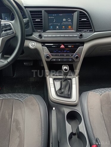 Hyundai Elantra 2016, 111,045 km - 2.0 l - Ağdam
