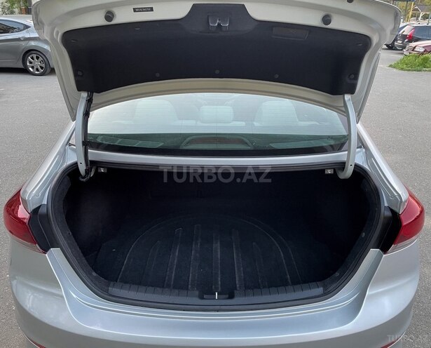 Hyundai Elantra 2017, 198,000 km - 2.0 l - Bakı