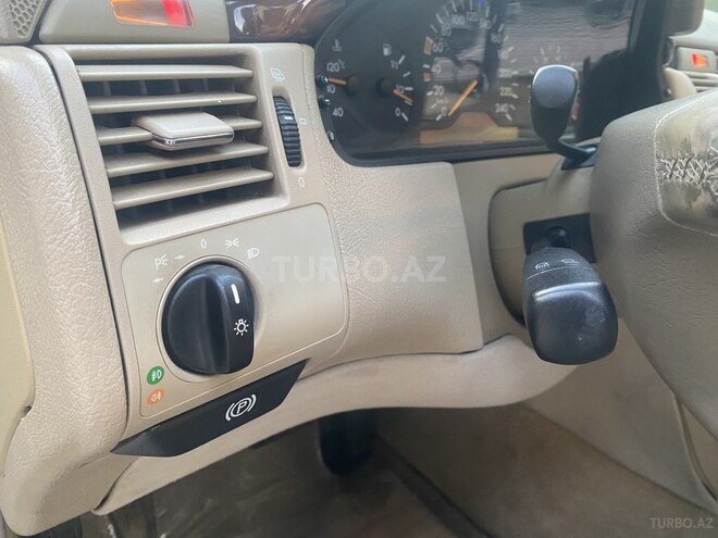 Mercedes E 240 1998, 270,000 km - 2.4 l - Bakı