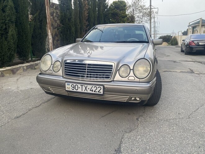 Mercedes E 240 1998, 270,000 km - 2.4 l - Bakı