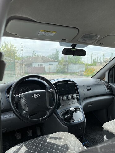 Hyundai H-1 2010, 460,000 km - 2.5 л - Xaçmaz
