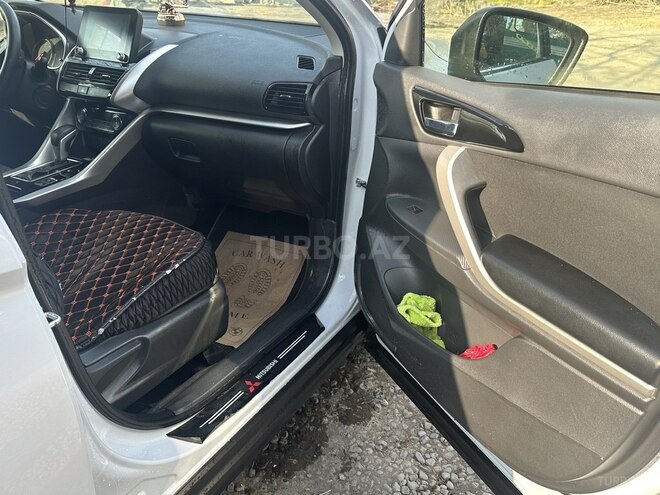Mitsubishi Eclipse Cross 2022, 51,000 km - 2.0 л - Bərdə