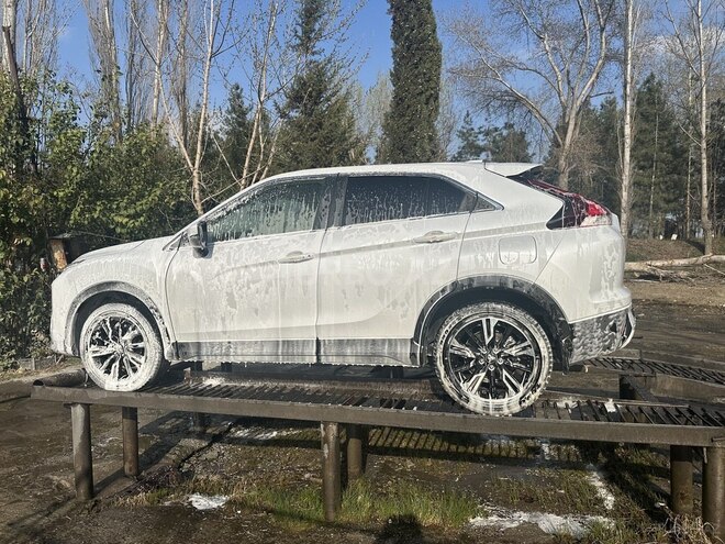Mitsubishi Eclipse Cross 2022, 51,000 km - 2.0 л - Bərdə
