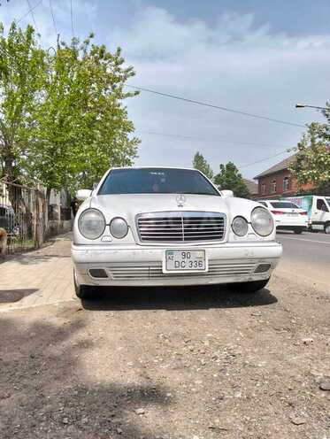 Mercedes E 220 d 1999, 450,000 km - 2.2 l - Astara