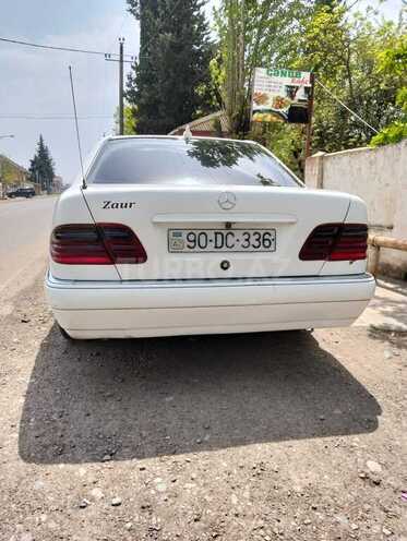 Mercedes E 220 d 1999, 450,000 km - 2.2 l - Astara
