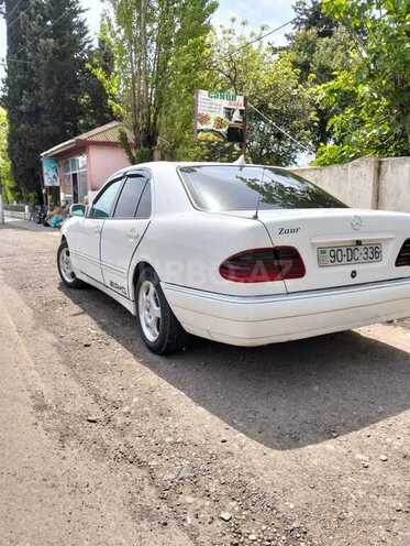Mercedes E 220 d 1999, 450,000 km - 2.2 l - Astara