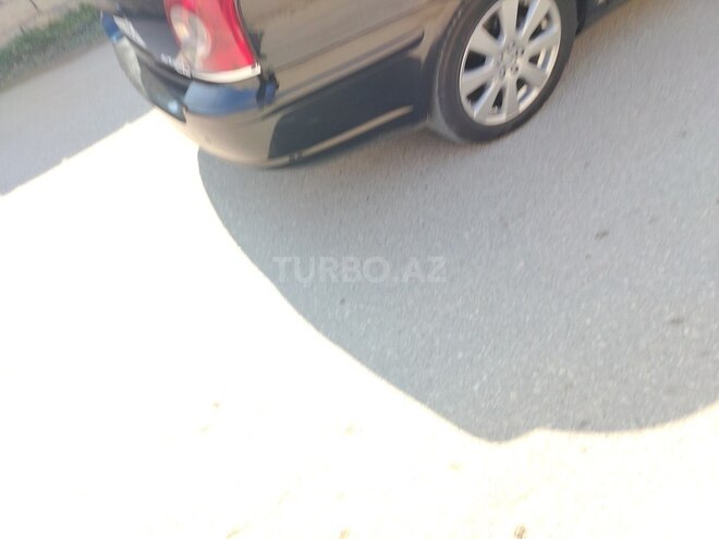 Toyota Avensis 2008, 170,000 km - 2.0 l - Quba