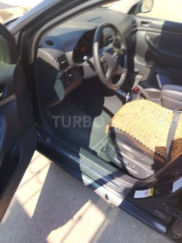 Toyota Avensis 2008, 170,000 km - 2.0 l - Quba