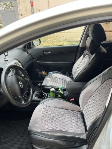 Hyundai i30 2009, 295,000 km - 1.4 l - Bakı