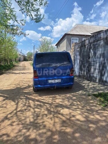 Mercedes Vito 2000, 332,000 km - 2.2 l - Tovuz