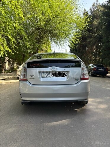 Toyota Prius 2008, 378,196 km - 1.5 l - Salyan