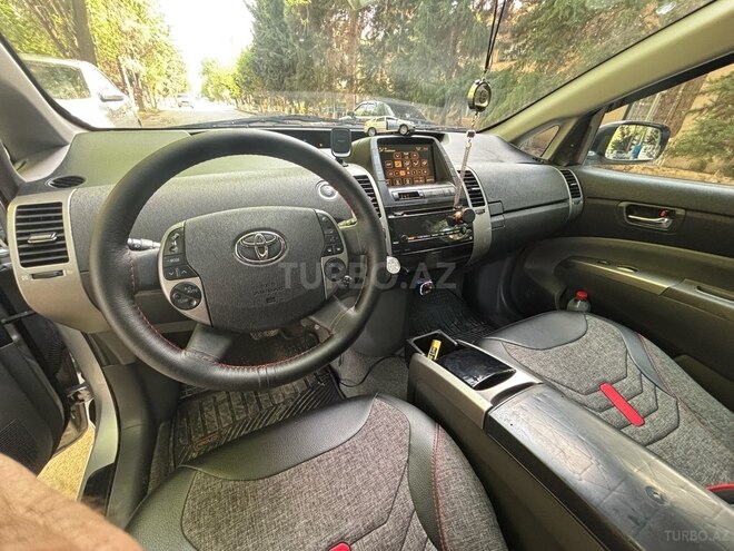 Toyota Prius 2008, 378,196 km - 1.5 l - Salyan