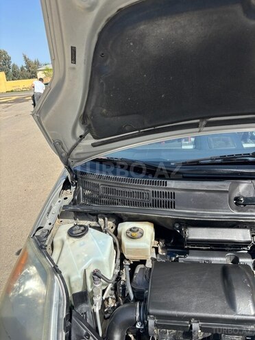 Toyota Prius 2008, 378,196 km - 1.5 l - Salyan