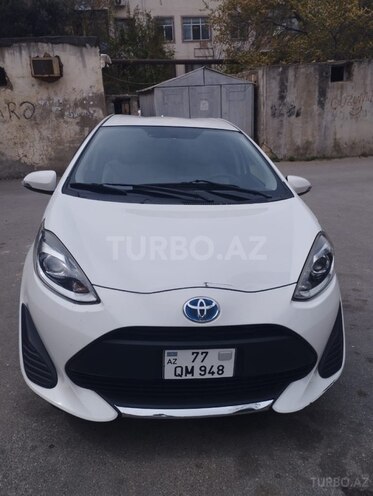 Toyota Aqua 2017, 120,000 km - 1.5 l - Bakı