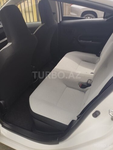 Toyota Aqua 2017, 120,000 km - 1.5 l - Bakı
