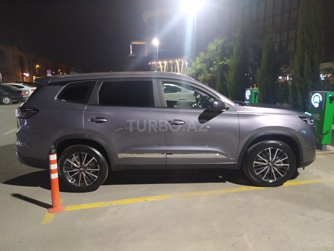 Chery Tiggo 8 Pro e+ 2023, 8,500 km - 1.5 л - Bakı