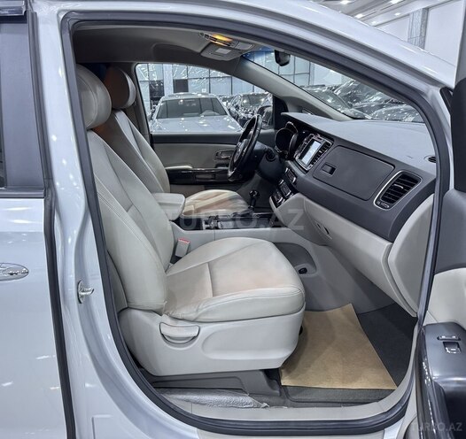 Kia Carnival 2015, 217,000 km - 2.2 l - Bakı