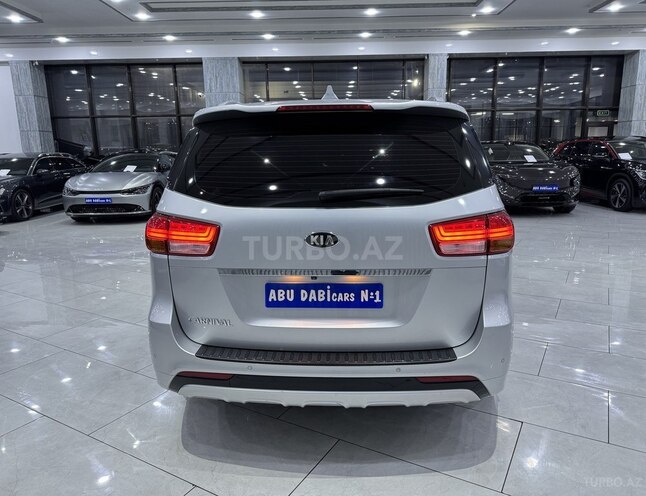 Kia Carnival 2015, 217,000 km - 2.2 l - Bakı