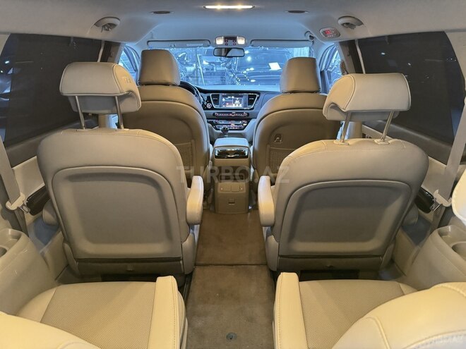 Kia Carnival 2015, 217,000 km - 2.2 l - Bakı