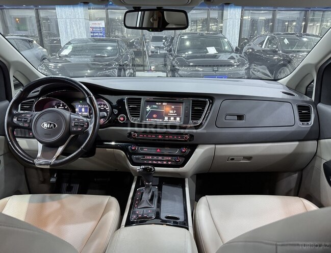 Kia Carnival 2015, 217,000 km - 2.2 l - Bakı