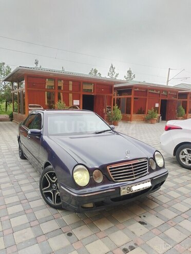 Mercedes E 220 d 2001, 216,318 km - 2.2 л - Şirvan