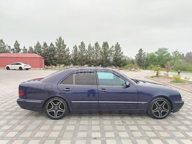 Mercedes E 220 d 2001, 216,318 km - 2.2 л - Şirvan