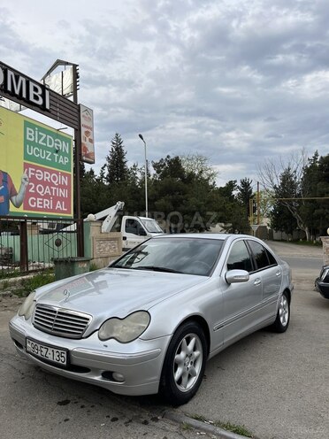 Mercedes C 240 2000, 243,167 km - 2.4 l - Ağstafa